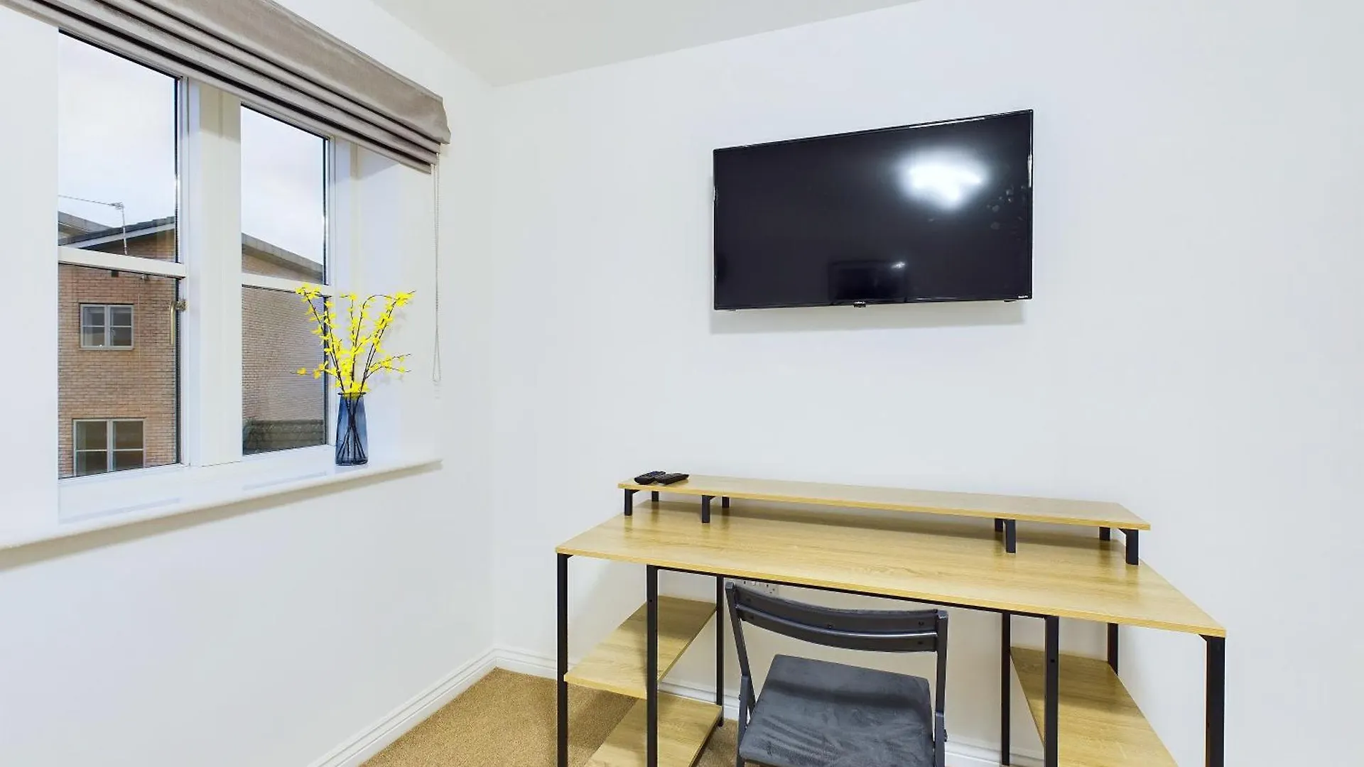 Holiday home Signature Stays Accomodation - Cheltenham - 4-Bed With Parking - Ideal For Contractors & Long Stays GLOUCESTERSHIRE