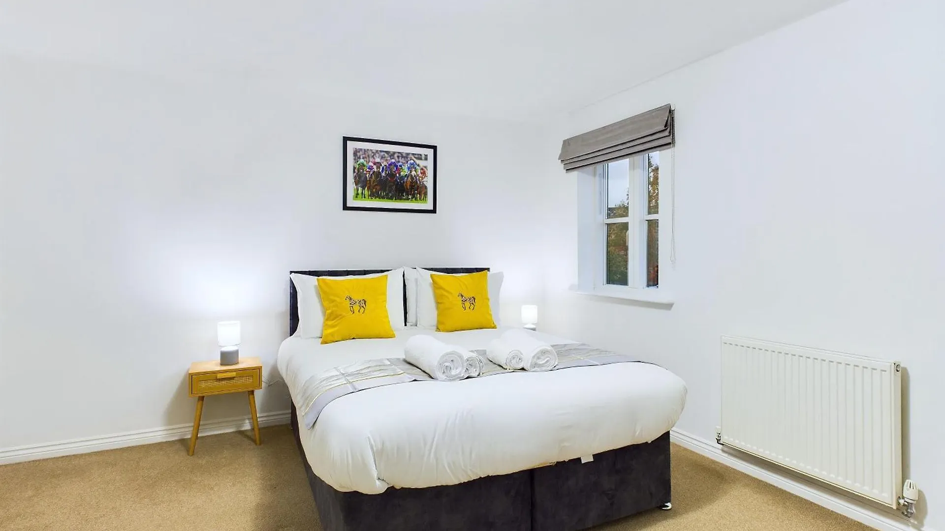 Signature Stays Accomodation - Cheltenham - 4-Bed With Parking - Ideal For Contractors & Long Stays GLOUCESTERSHIRE Holiday home